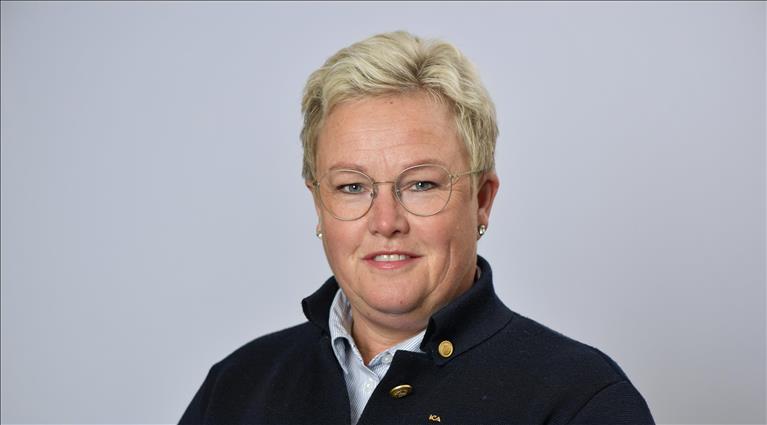 Anette Wiotti, Member